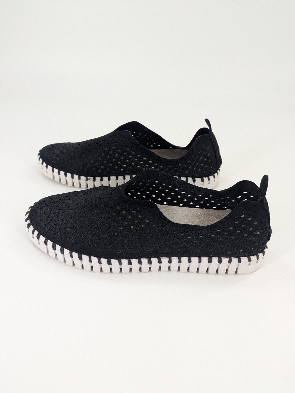Ilse Jacobsen Tulip Perforated Slip On Sneakers Comfort Walking 40 Black Women's